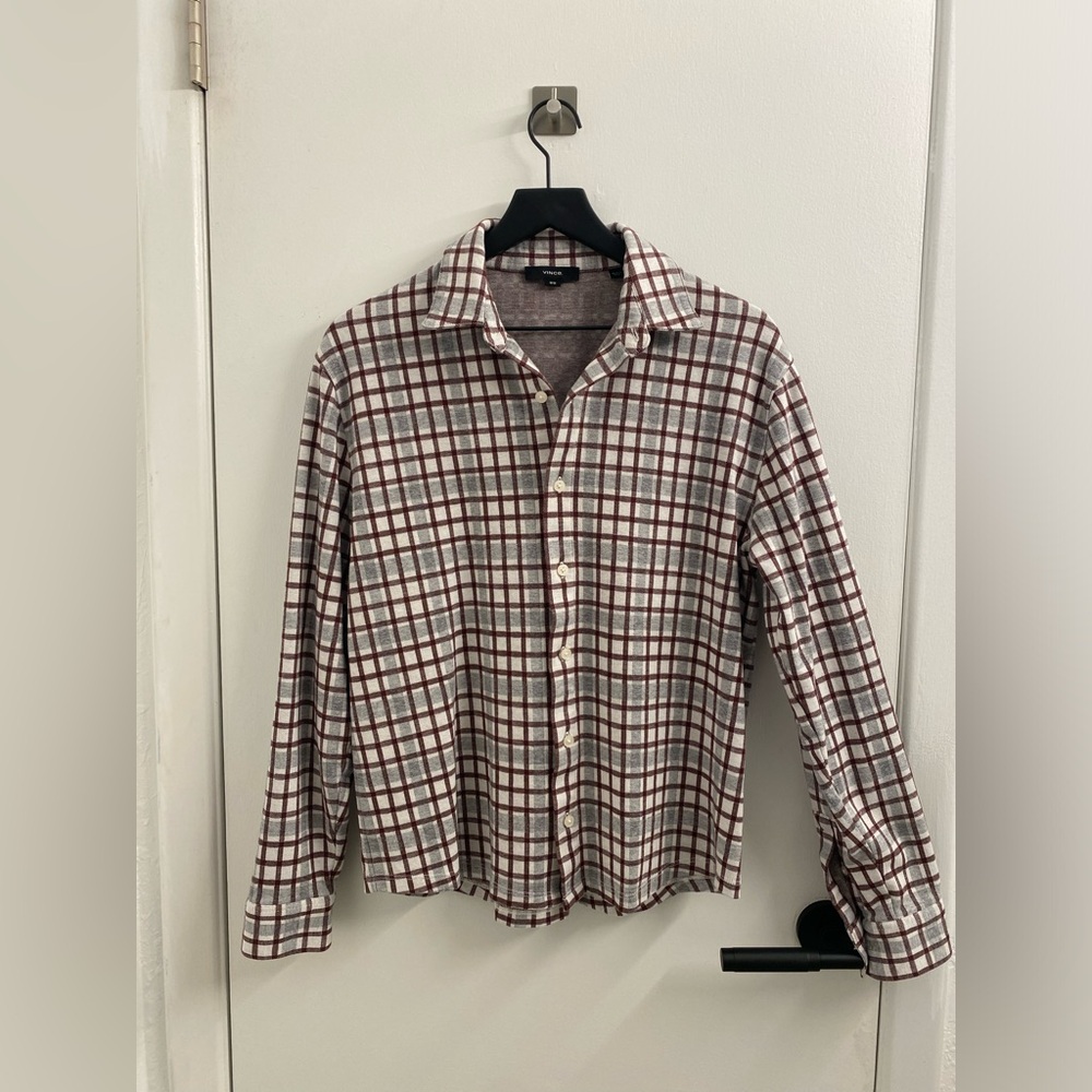 VINCE Men’s Classic Fit Button Down Shirt